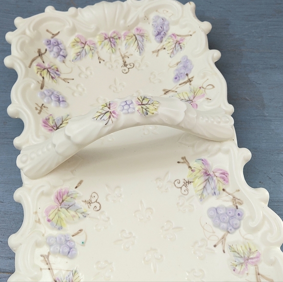 Vintage Ornate Embossed Grapes Divided Tray with Handle Japan - Picture 9 of 9